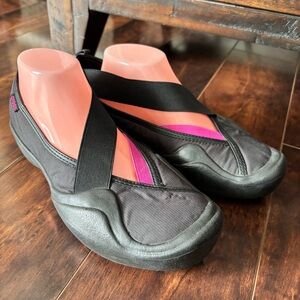 Crocs Molly Mary Jane Black Pink Loafer Ballet Flats Women’s Shoes Size 10